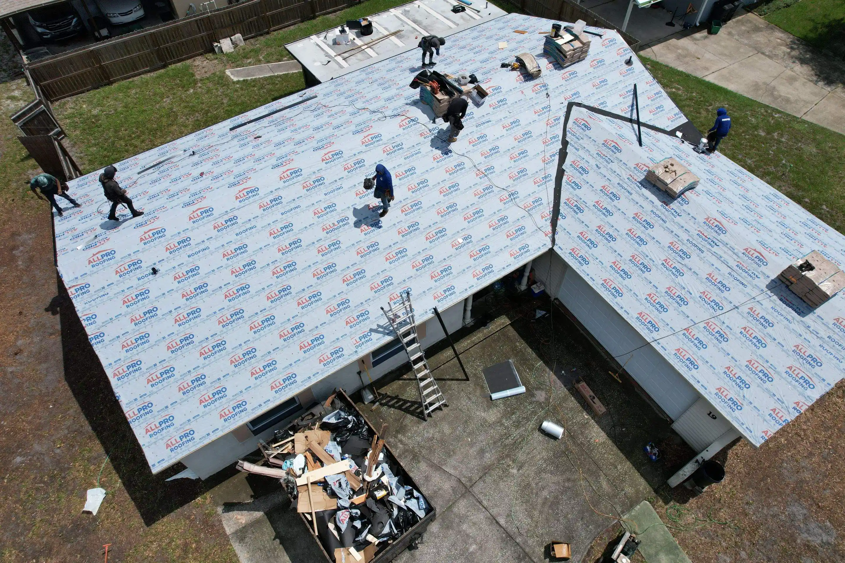 Professional Roof Replacement in. Minneola, FL